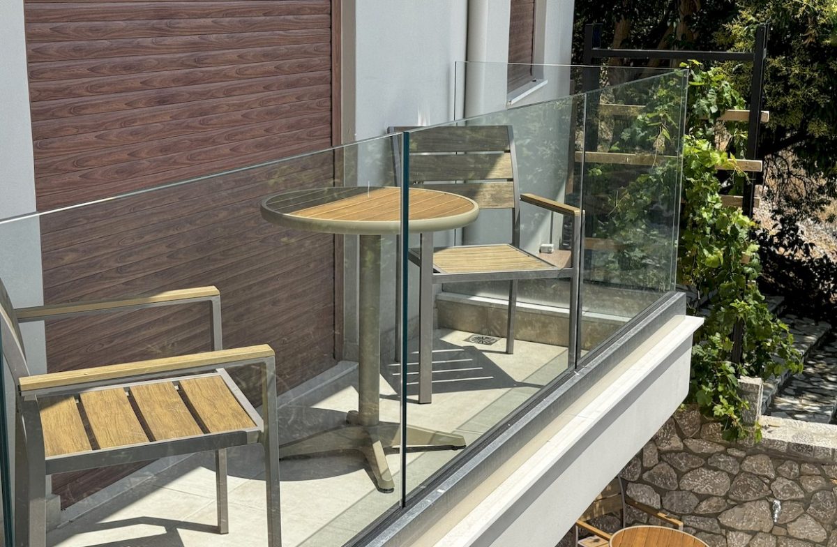 The deluxe apartment interior at Komody Apartments Delphi